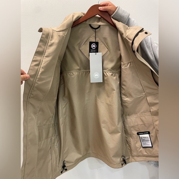 Canada Goose Trench Coat/ Rain Coat - Picture 2 of 5